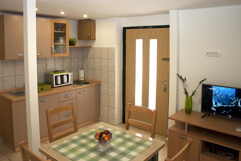 Apartment Nera Split Buitenkant foto